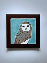 Load image into Gallery viewer, framed 4&quot;x4&quot; barn owl tile
