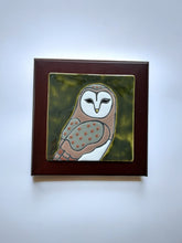 Load image into Gallery viewer, framed 4&quot;x4&quot; barn owl tile

