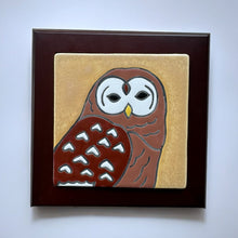 Load image into Gallery viewer, framed 4"x4" barred owl tile