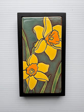 Load image into Gallery viewer, framed 3"x6" daffodil tile
